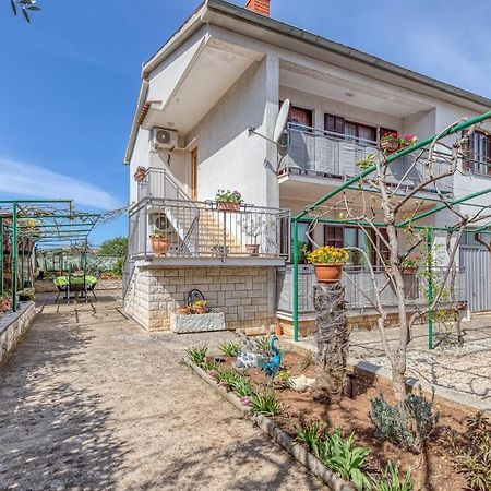 Apartment Mirijana Tar-Vabriga Exterior photo