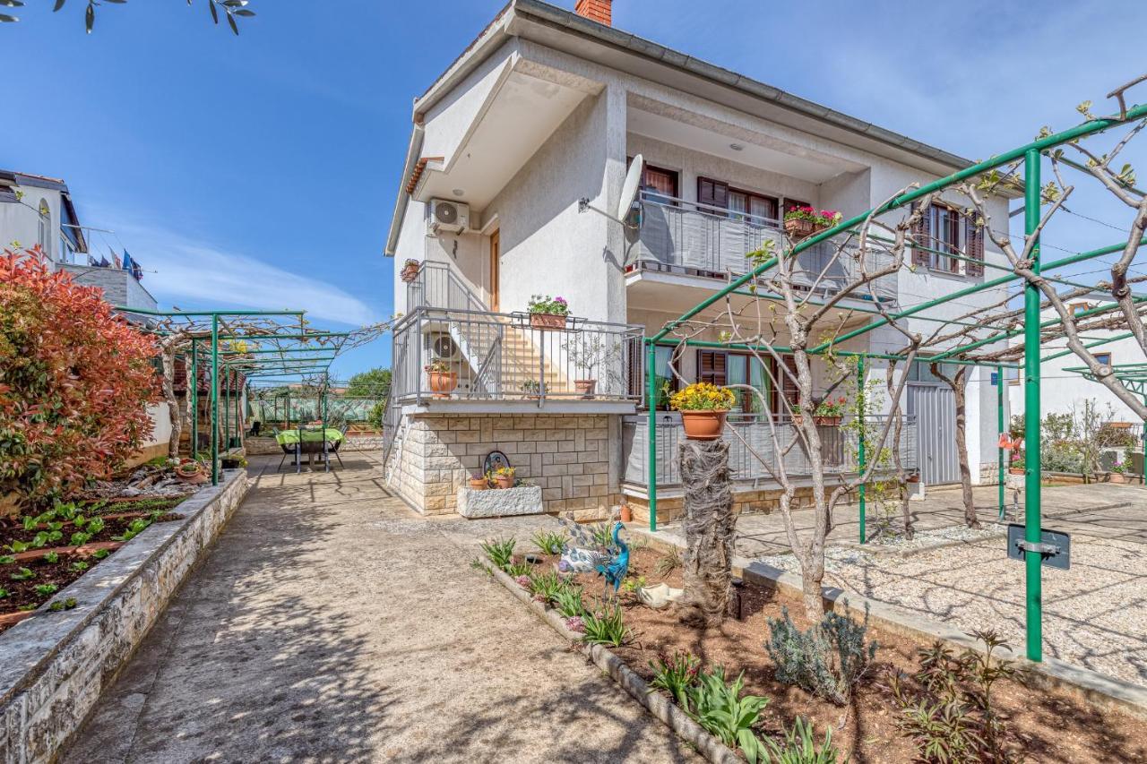 Apartment Mirijana Tar-Vabriga Exterior photo